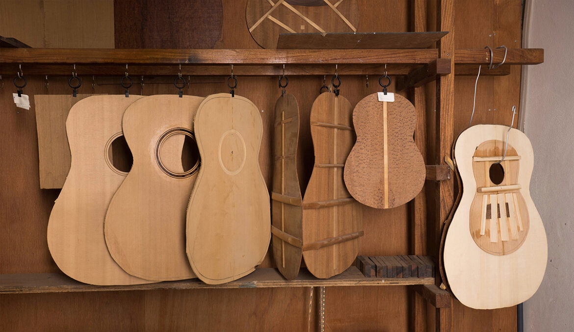 How Builders Select the Best Acoustic Guitar Soundboards