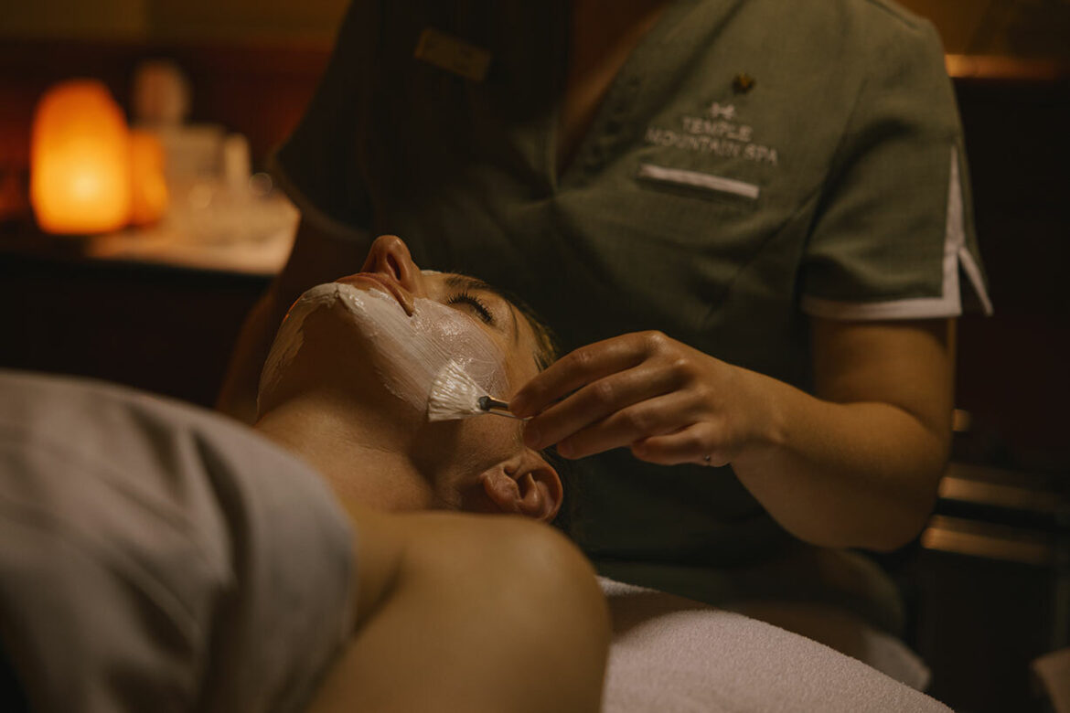 Experience Premium Relaxation Services at a Lake Louise Spa Retreat